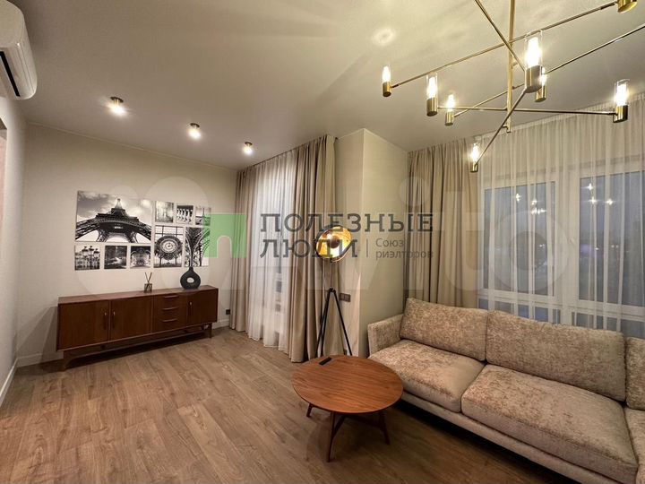 2-к. квартира, 75 м², 4/10 эт.