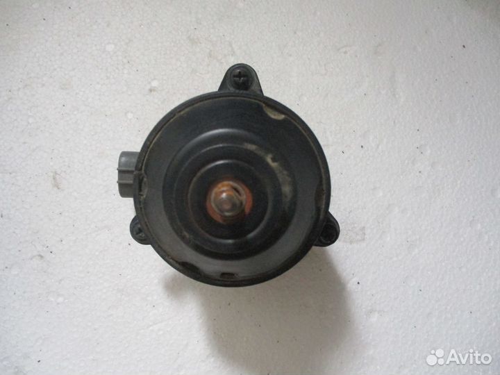 Мазда 6 2002-2007 мотор вентилятора радиатора