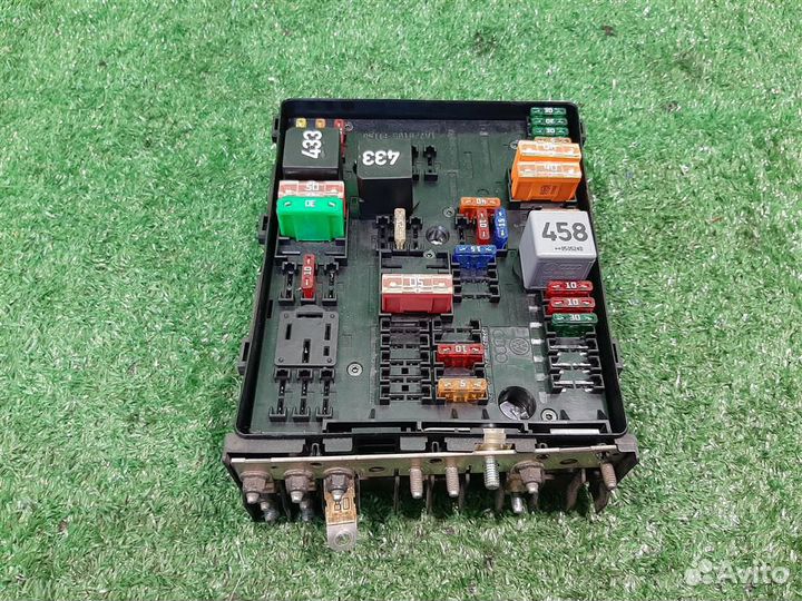 Блок предохранителей моторный volkswagen Touran