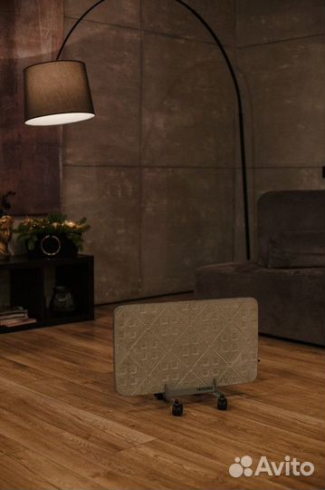 Обогреватель с кронштейном