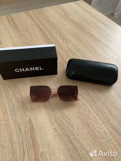 Солнцезащитные очки