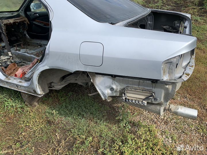 Крыло заднее правое Honda Saber/inspire ua4/ua5