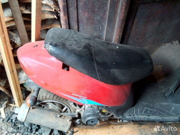 Продам скутер на запчасти