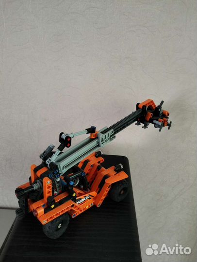 По одной или пакетом Lego Technic детали