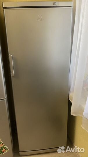 Морозильник indesit