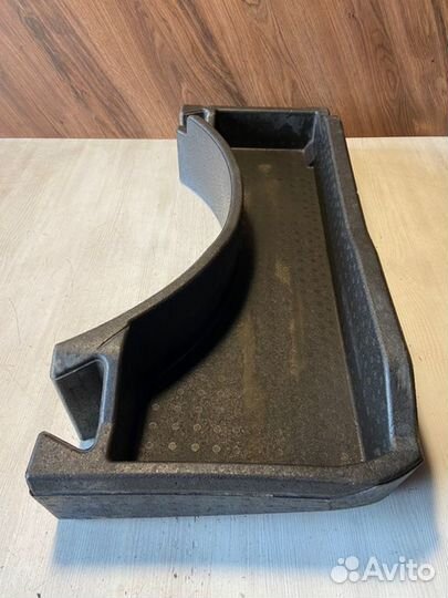 Ящик под инстумент правый Volkswagen Tiguan