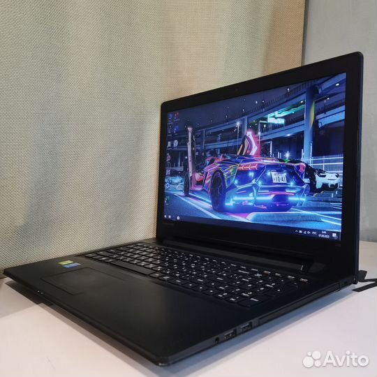 Ноутбук Lenovo SSD512GB RAM8GB 2 видеоадаптера
