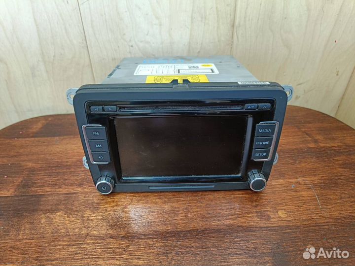 Магнитола штатная VW Passat CC