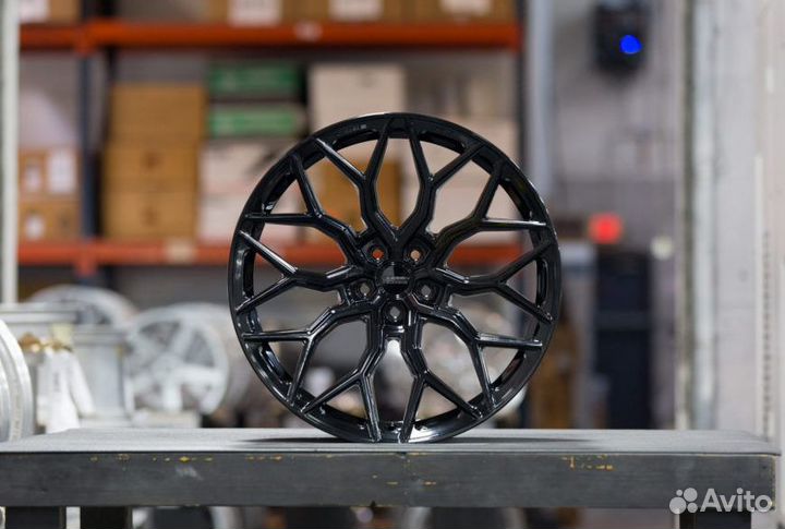 Кованые диски GT Forged на Lexus LX570 Toyota LC