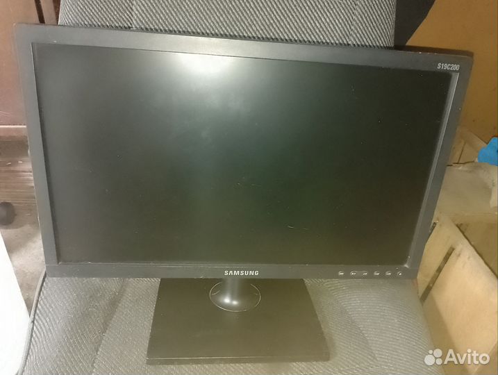 Монитор Samsung