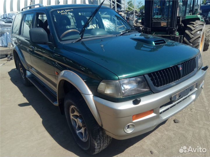 Разбор на запчасти Mitsubishi Montero Sport / Paje