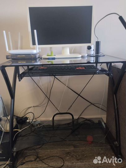 Компьютерный стол