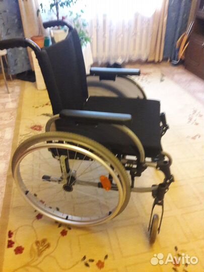 Кресло-коляска инвалидная