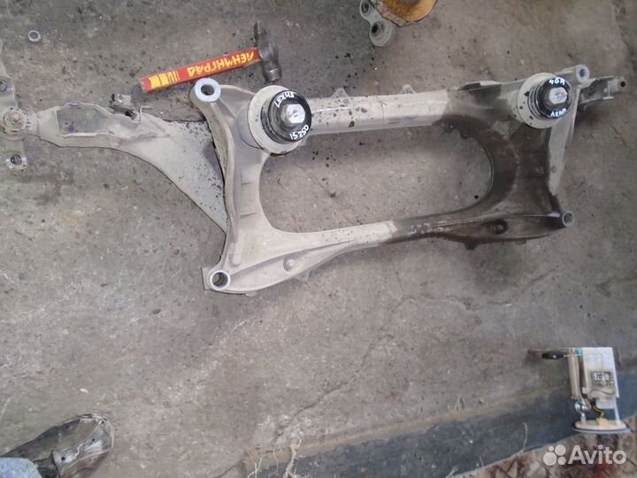 Подрамник lexus is 250