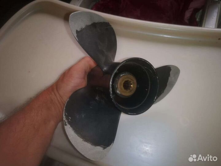 Винт на лодочный мотор suzuki