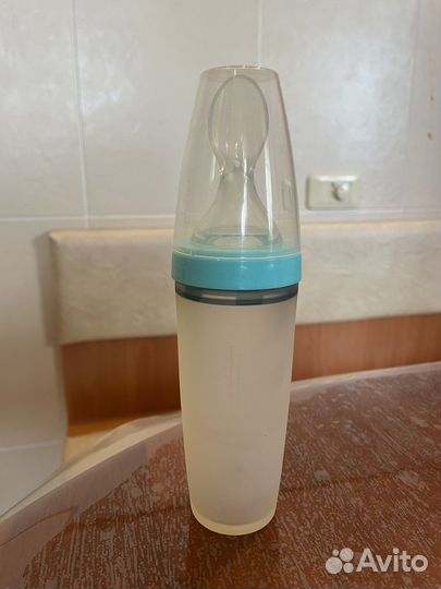 Силиконовая бутылочка для прикорма