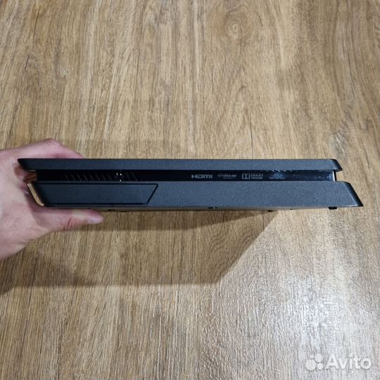 PS4 Slim CUH-2208B 1Tb