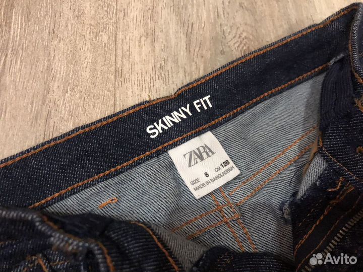 Джинсы Zara
