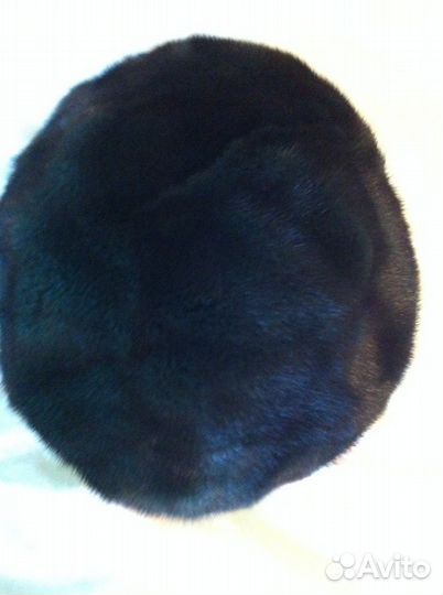 Норковый берет зелёного цвета