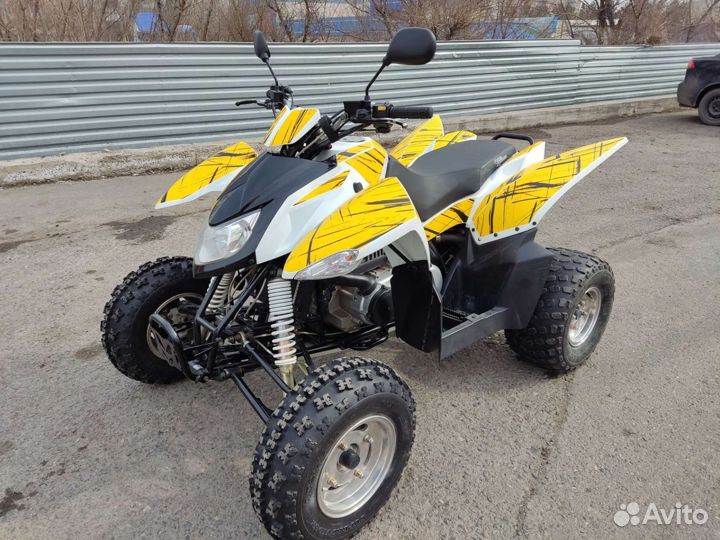Продам квадроцикл Sym 300