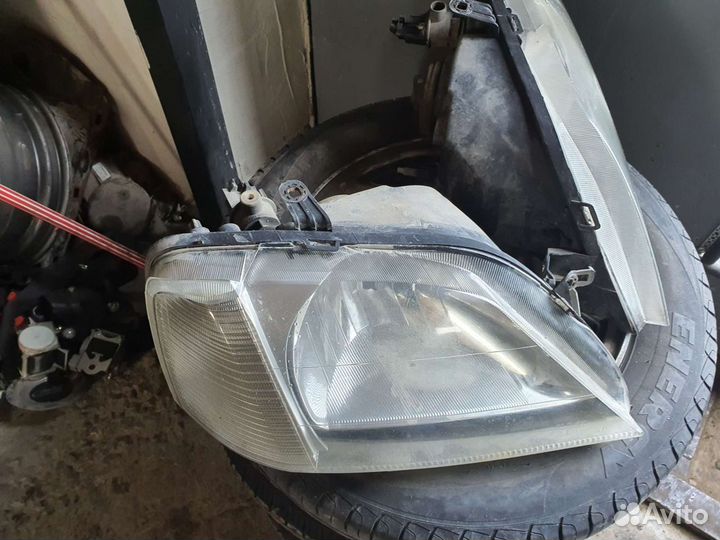 Фара передняя Renault logan 2007, 2012