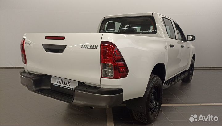 Toyota Hilux 2.4 МТ, 2023