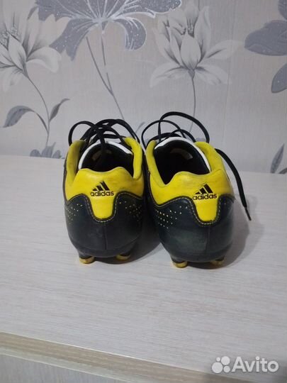 Бутсы футбольные Adidas 11 nova