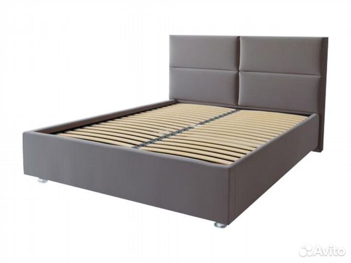 Кровать мягкая 
