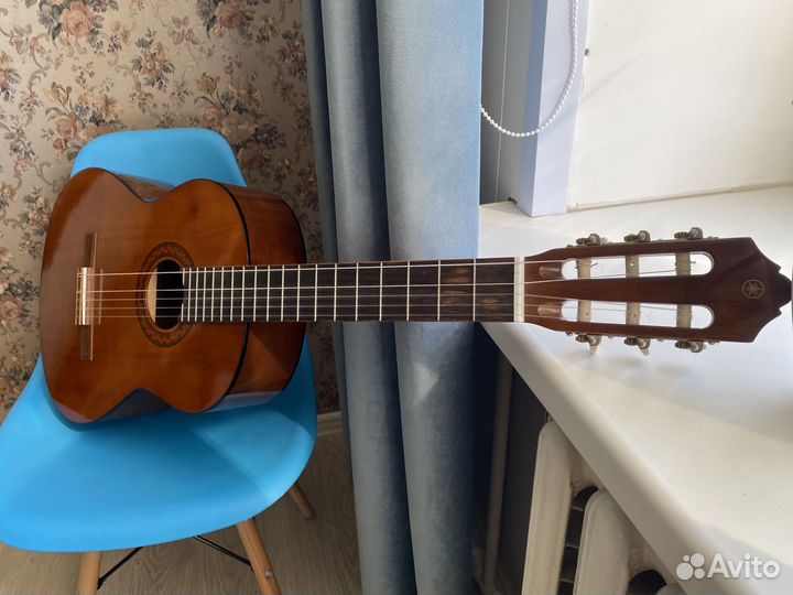 Классическая гитара yamaha c40
