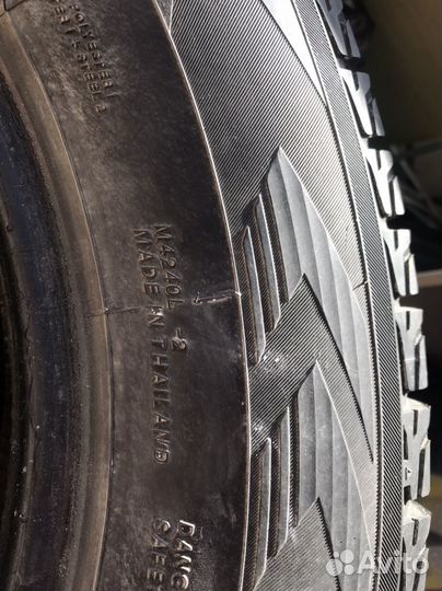 Yokohama Ice Guard G075 215/70 R16