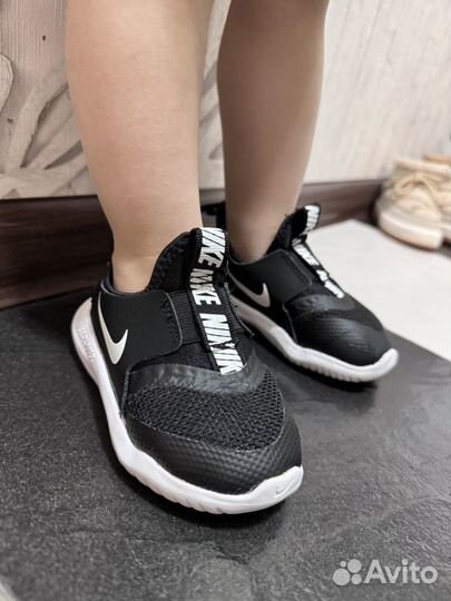 Кроссовки Nike Flex Runner