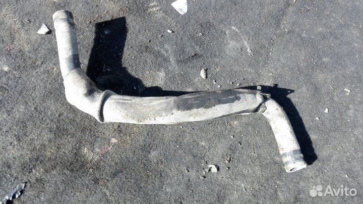 Патрубок системы охлаждения Kia Spectra седан