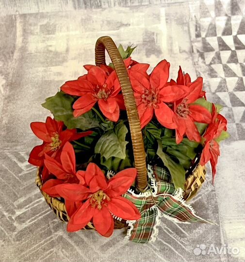 Букет в корзинке декор