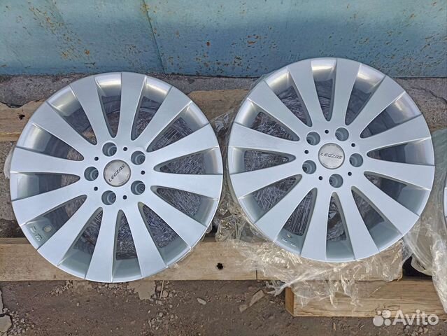 Литьё Legzas R17 как новые 114,3