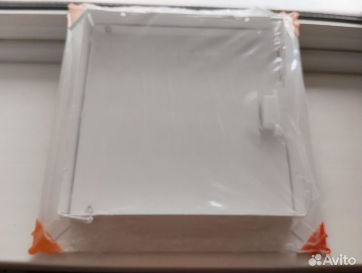 Скрытый люк новый р-р 200х200