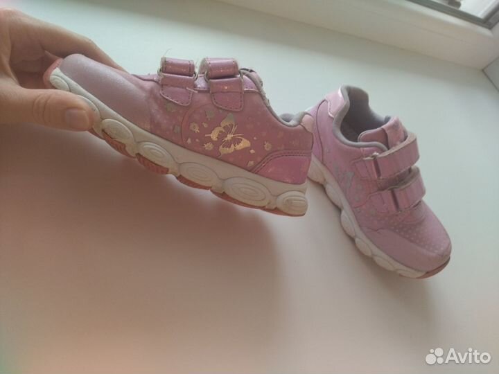 Кроссовки капика