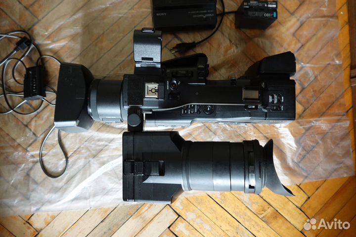 Видеокамера Sony NEX-EA50H kit Sony E PZ 18-200 мм