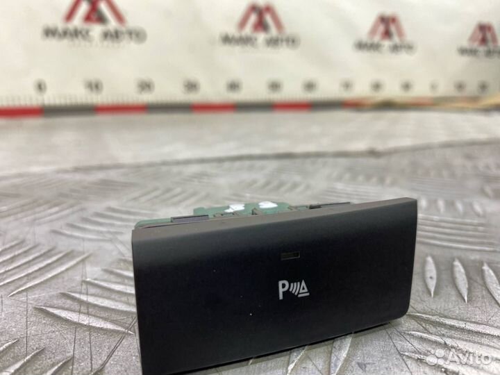 Б/У кнопка парктроника Opel Insignia 35 A20DTJ 2.0