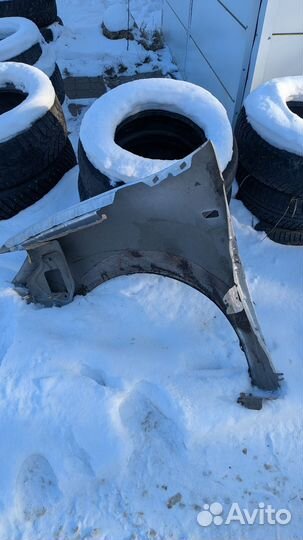 Крыло правое Logan 2