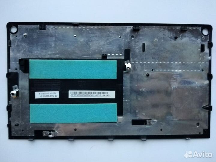 Крышка отсека HDD и RAM Acer One D255