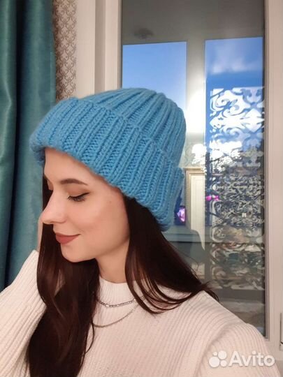 Шапки вязаные ручной вязки