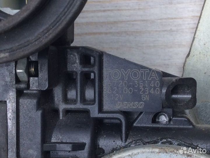 Стеклоподъемник электрический задний правый Toyota