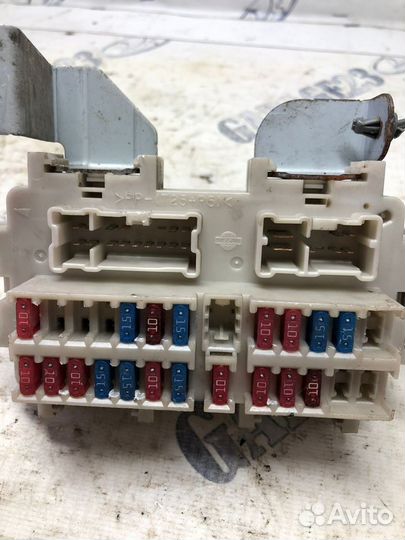 Блок предохранителей салона Nissan Murano Z50