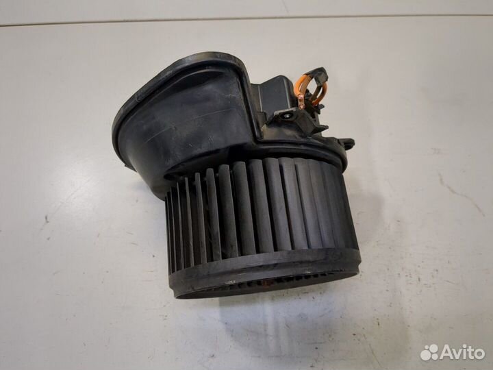 Двигатель отопителя Opel Combo, 2016