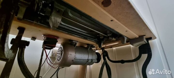 Промышленная швейная машинка