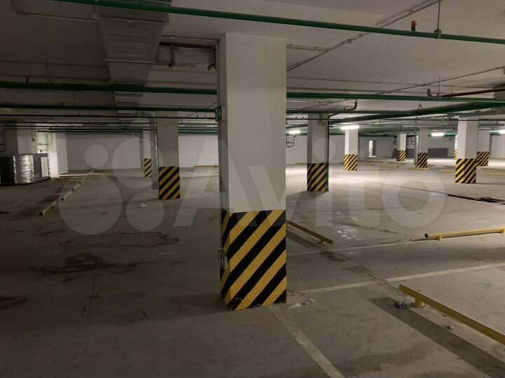 Машиноместо, 16 м²