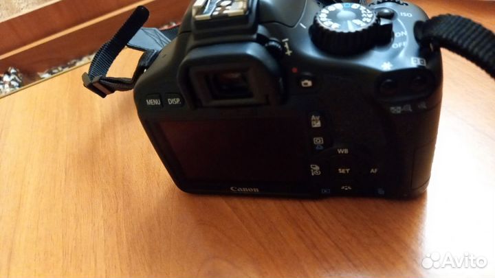 Зеркальный фотоаппарат canon 550d