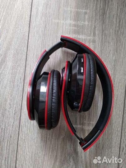 Беспроводные наушники новые