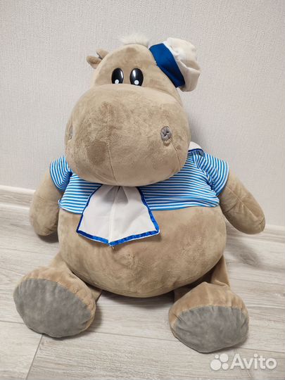 Мягкая игрушка бегемот