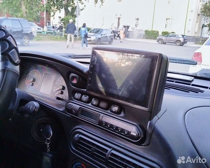 Рамка панели мультимедии Шевроле нива